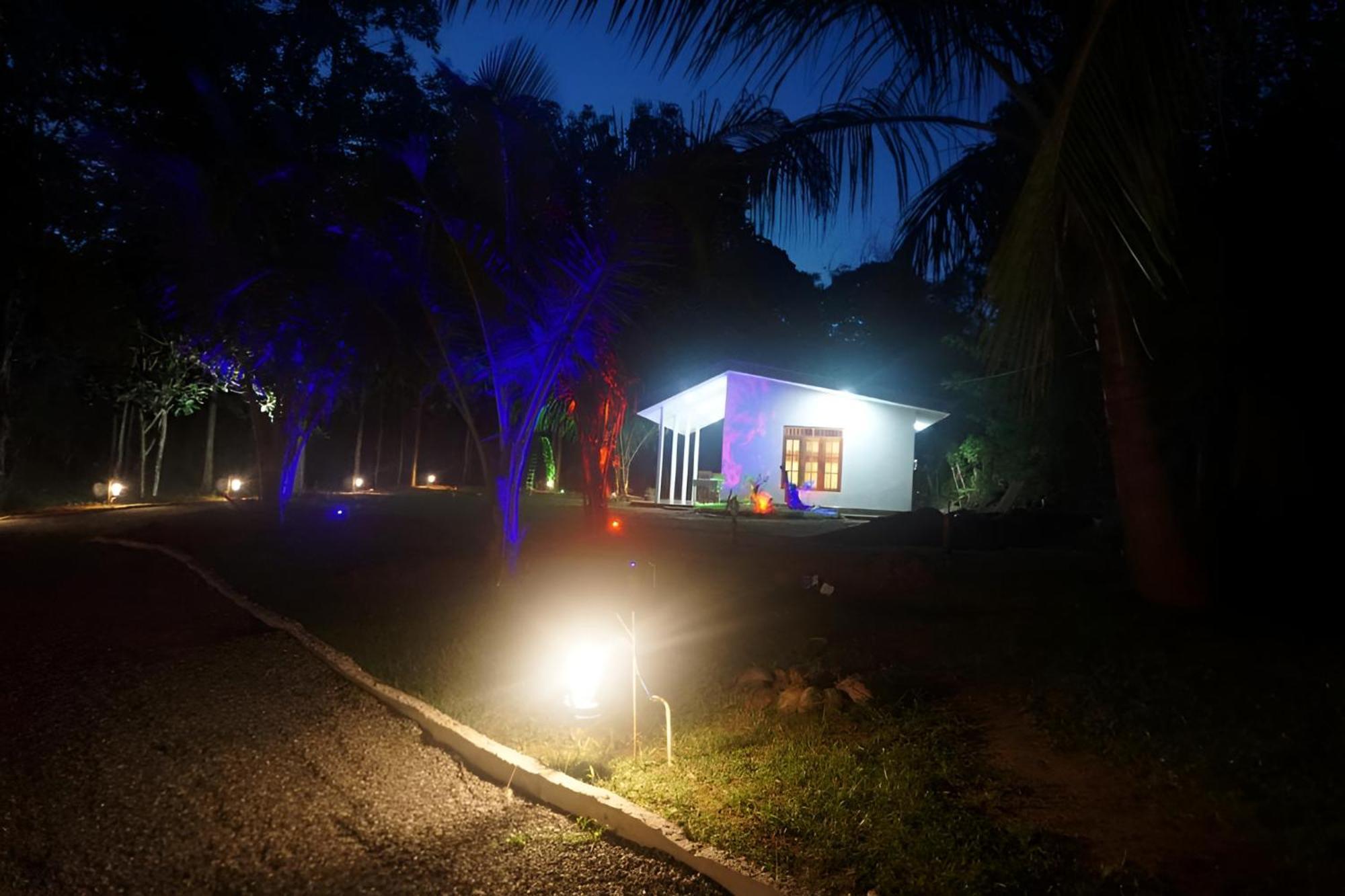 Little Ele Safari Lodge อุดาวาลาเว ภายนอก รูปภาพ