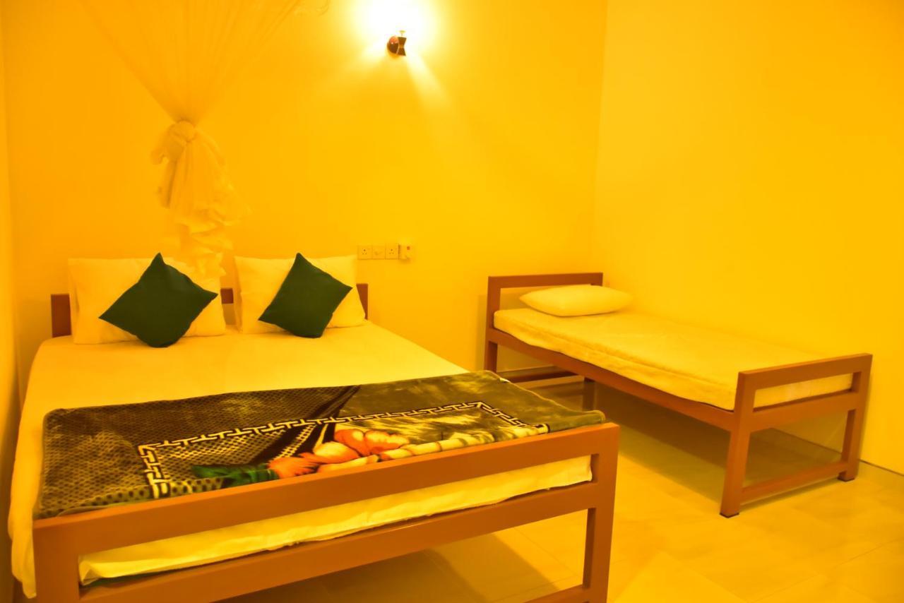 Little Ele Safari Lodge อุดาวาลาเว ภายนอก รูปภาพ